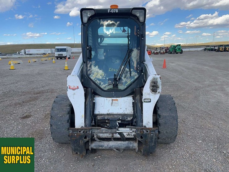 2014-bobcat-s650-image-8