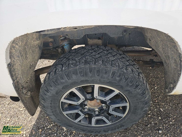 2019-toyota-tundra-image-11