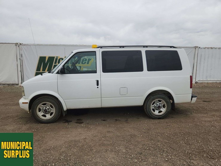 2004-gmc-safari-image-5