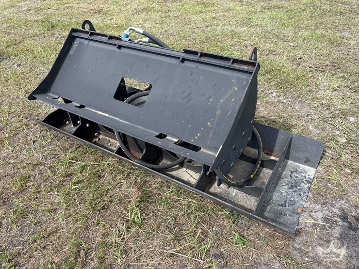 2025-pabreak-72in-hydraulic-vibratory-compactor-skid-steer-attachment-image-3