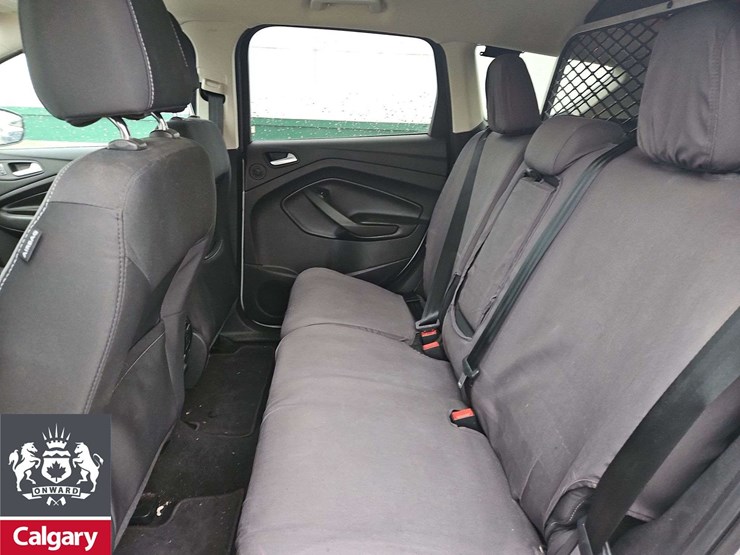 2015-ford-escape-se-image-14