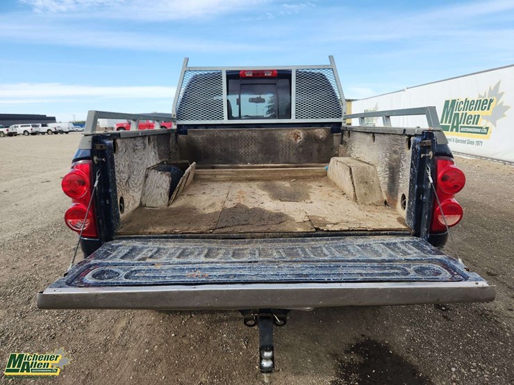2009-dodge-ram-2500-image-13