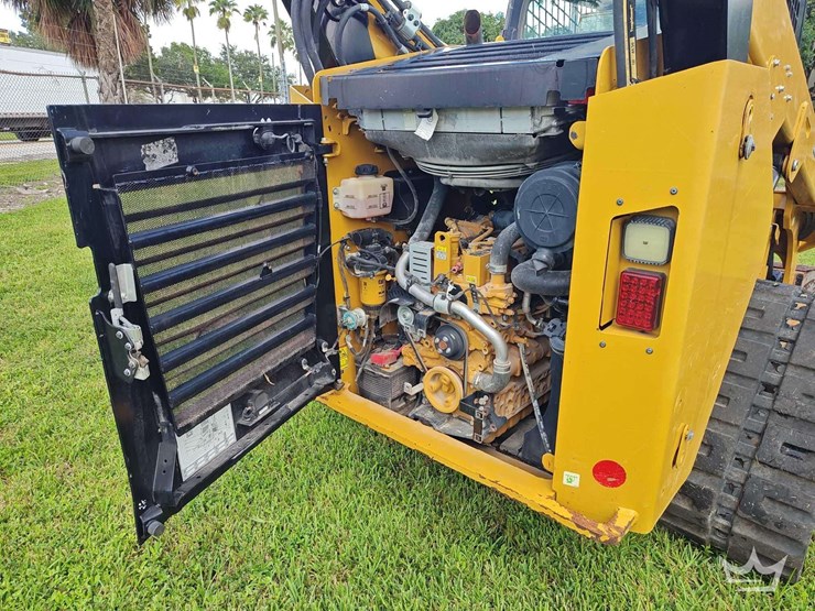 2023-caterpillar-289d3-image-23