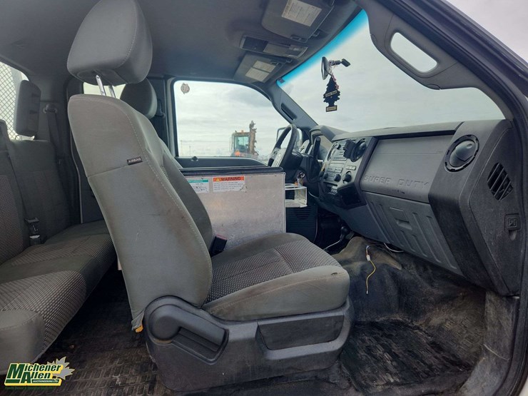 2011-ford-f250-image-18