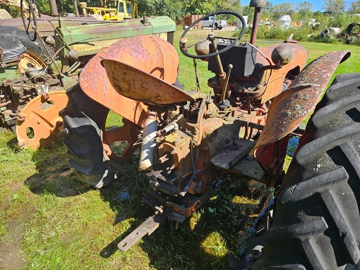 #2523-•-case-tractor-image-26