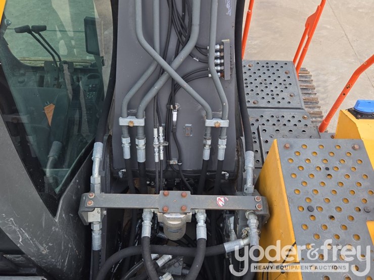 2021-volvo-ec200el-image-58