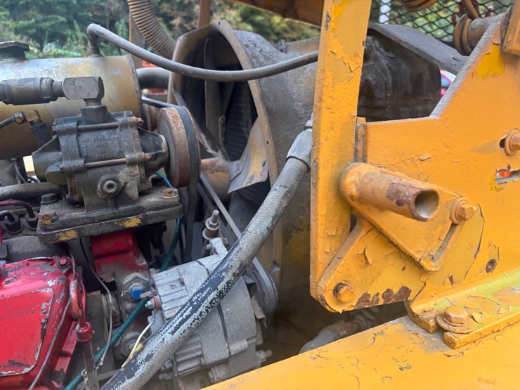 caterpillar-v180-image-14