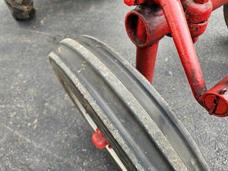 #2507-•-farmall-model-a-tractor-image-34
