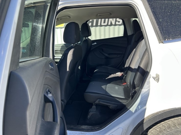 2017-ford-escape-image-23