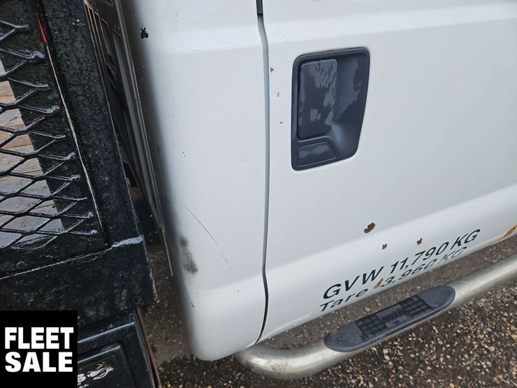 2015-ford-f350-image-33