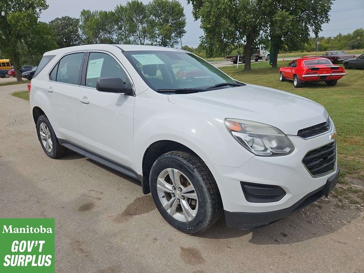 2016-chevrolet-equinox-image-2