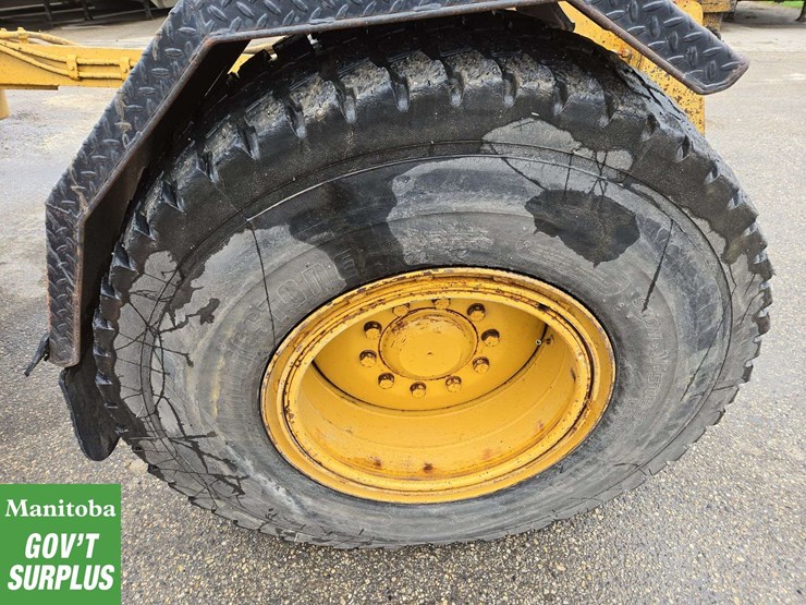 2004-caterpillar-140h-image-14