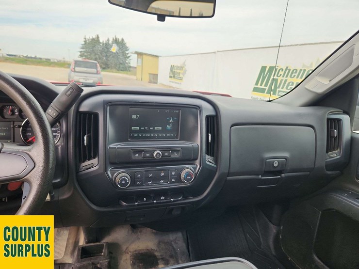 2018-chevrolet-silverado-1500-image-18