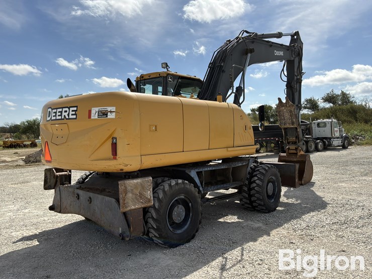 2011-deere-220dw-image-5