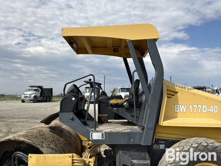 bomag-bw177d-40-image-10