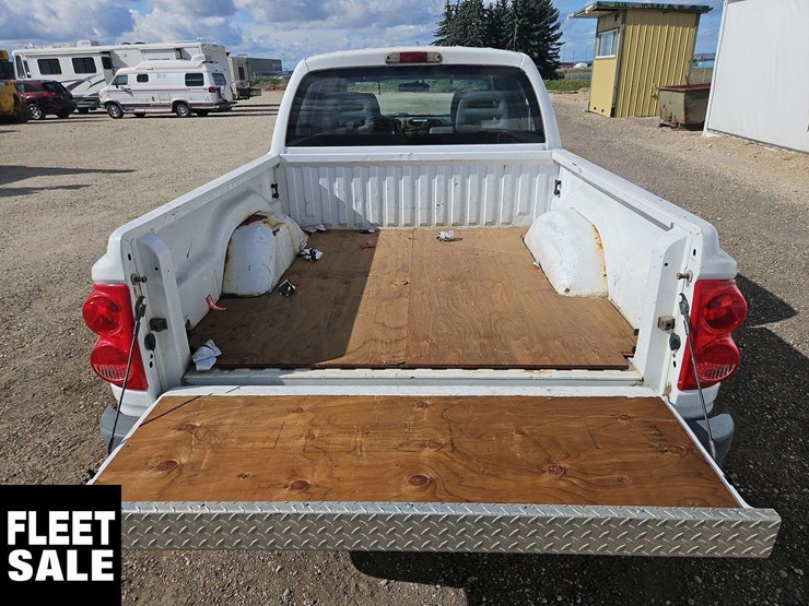 2007-dodge-dakota-image-15