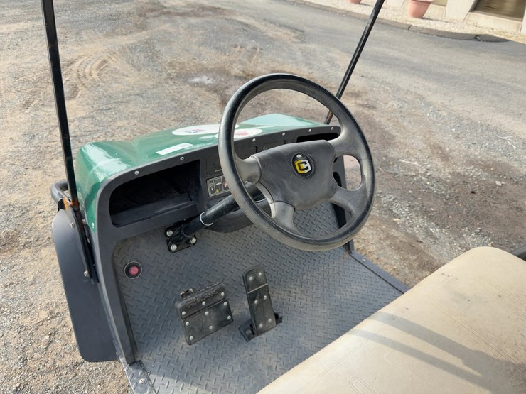 club-car-beverage-cart-image-16