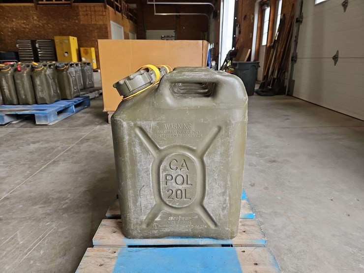 4-20l-diesel-fuel-cans-image-2