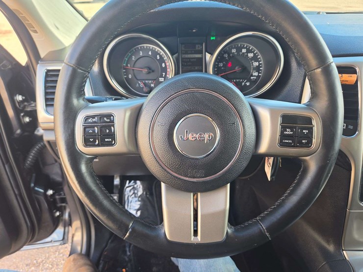 2013-jeep-grand-cherokee-laredo-image-20