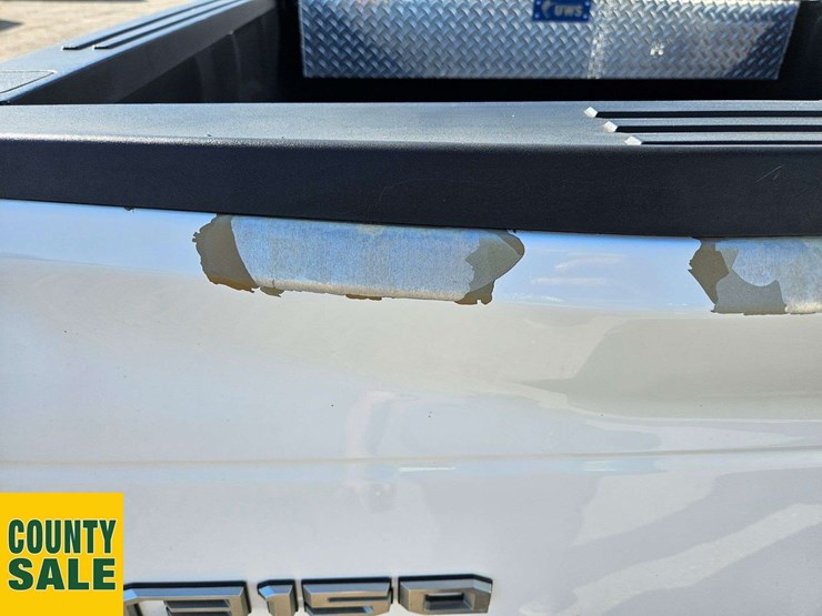 2017-ford-f150-image-30