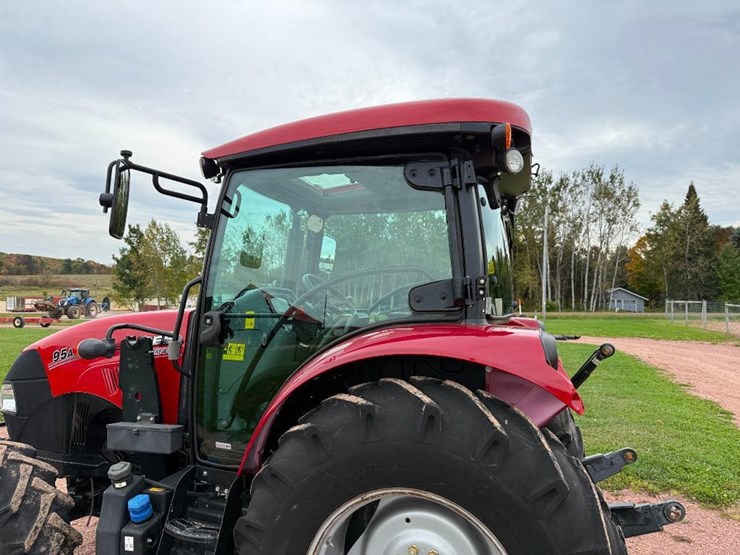 case-ih-farmall-95a-image-25