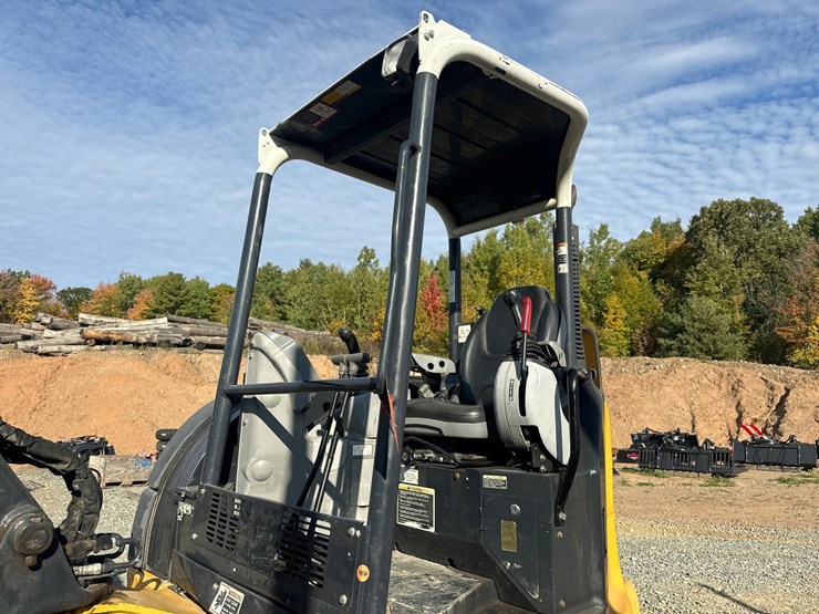 deere-50g-image-9