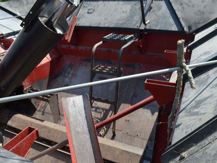 case-ih-8120-image-32