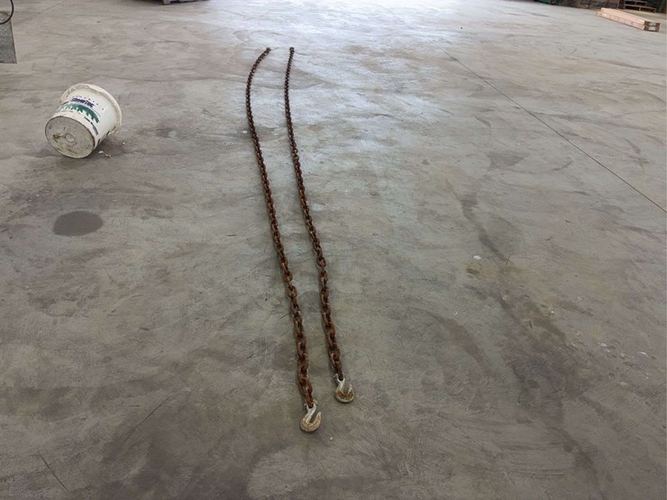 pair-of-17'-heavy-chains-with-hooks-image-4