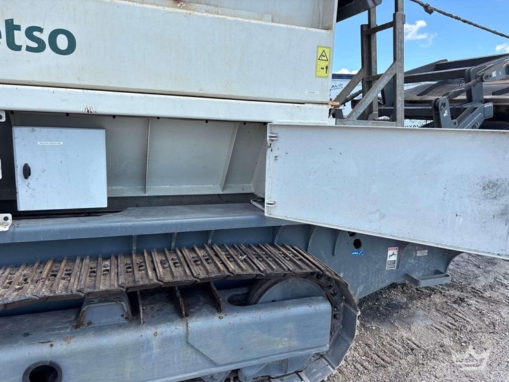 2021-metso-m-and-j-preshredder-4000m-dual-shaft-tracked-tire-shredder-machine-w/-extra-parts-image-7
