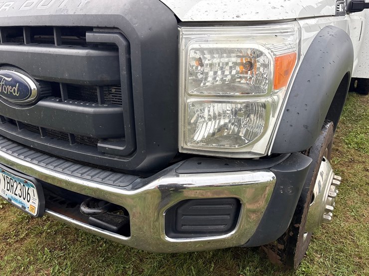 2015-ford-f550-image-9
