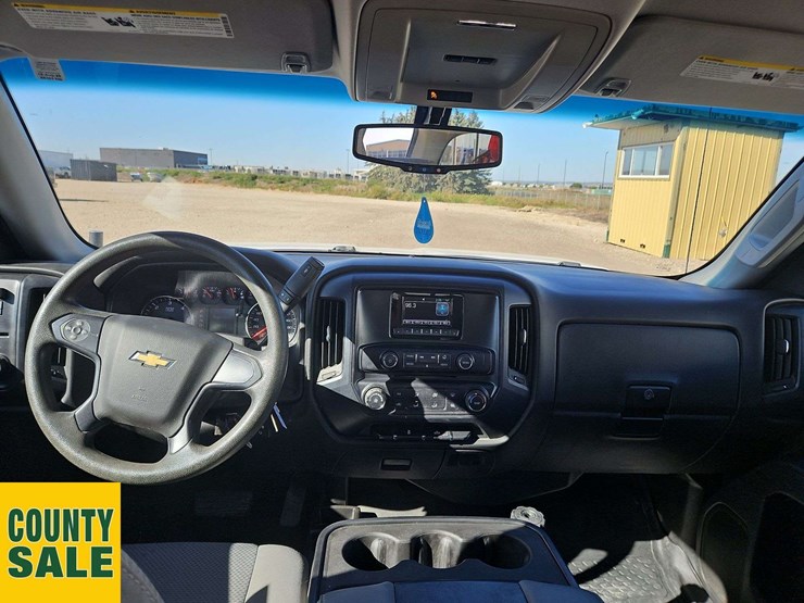 2015-chevrolet-silverado-1500-image-18