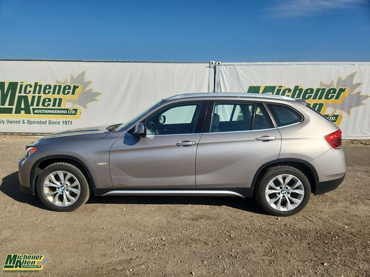 2012-bmw-x1-image-7