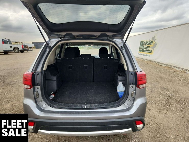2016-mitsubishi-outlander-image-15