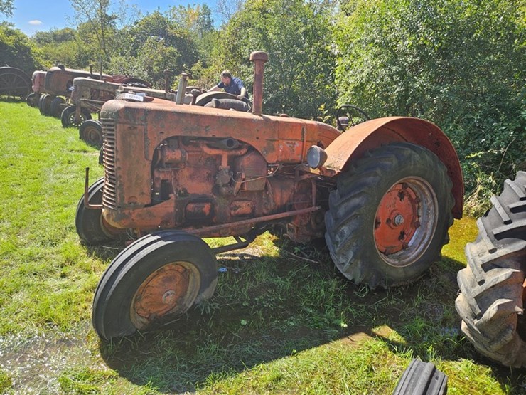 #2524-•-1948-case-la-tractor-image-2