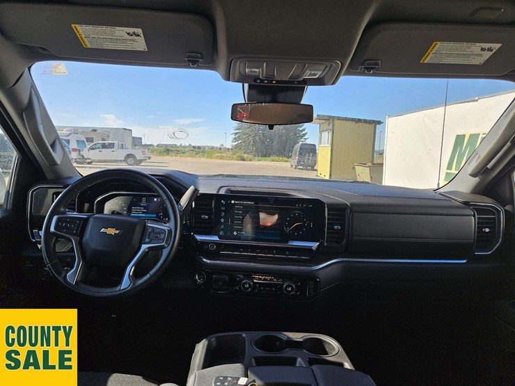 2023-chevrolet-silverado-1500-image-19