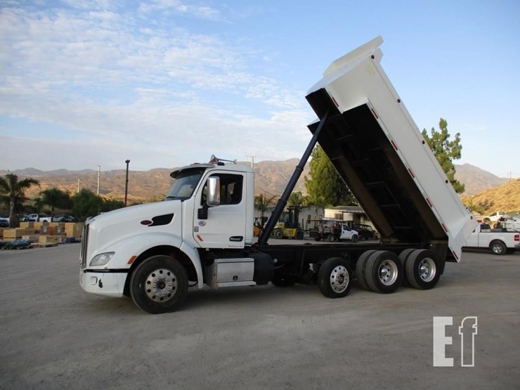 2020-peterbilt-579-image-17