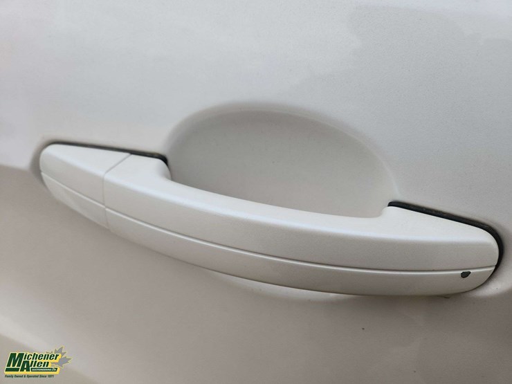2019-ford-escape-se-image-24