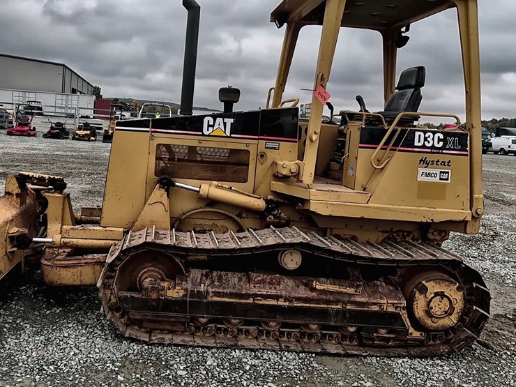 caterpillar-d3c-xl-image-30