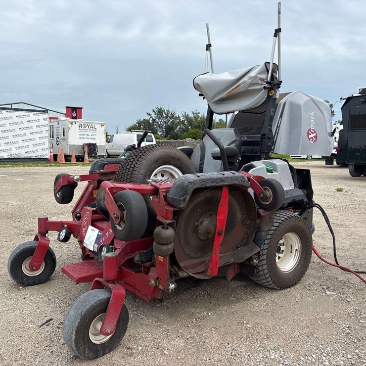 ExMark Zero Turn Commercial Mower