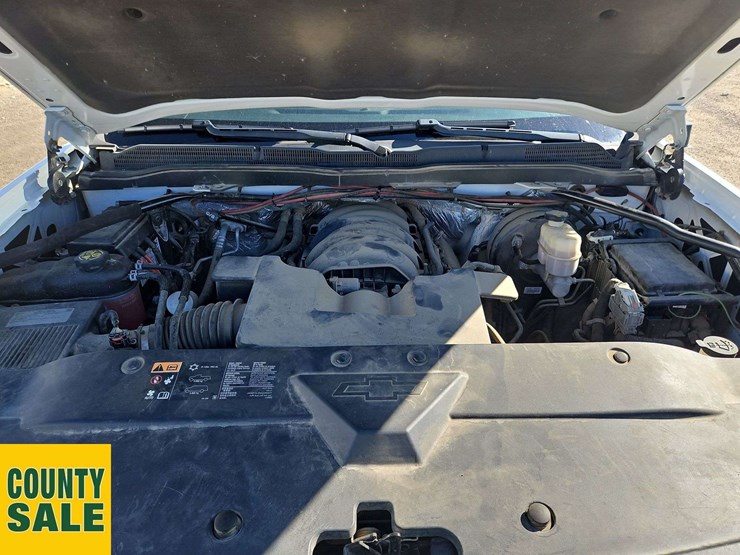 2015-chevrolet-silverado-1500-image-25