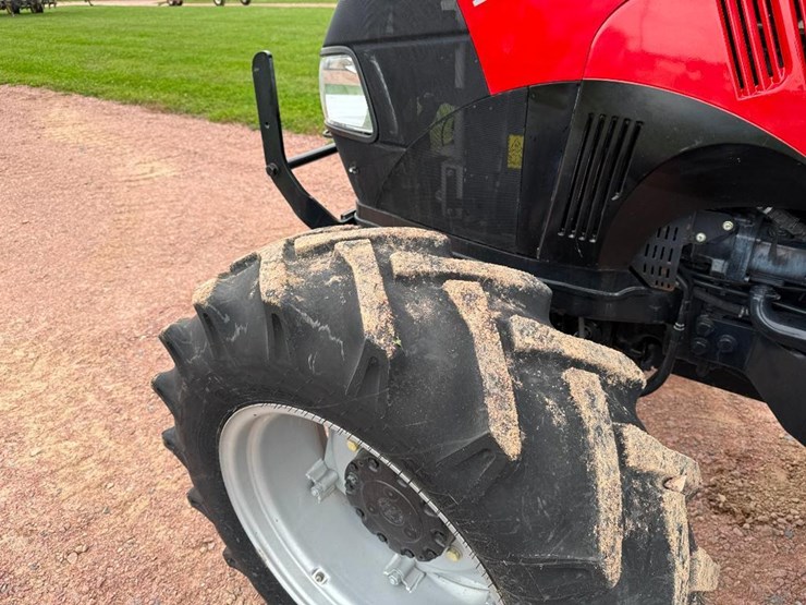 case-ih-farmall-95a-image-9