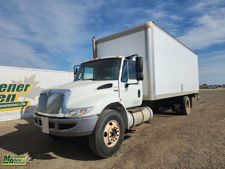 2014-international-durastar-4300-image-1