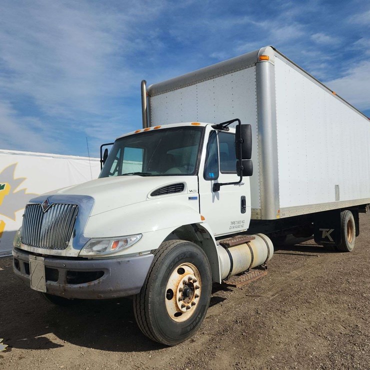 2014 INTERNATIONAL DURASTAR 4300