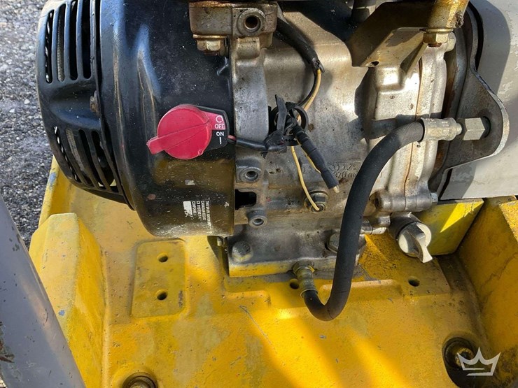 walk-behind-vibratory-plate-compactor-image-10