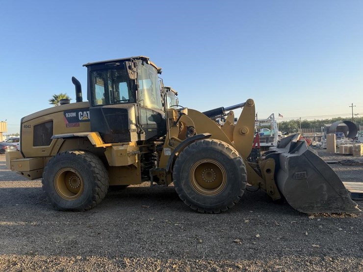 2019-caterpillar-930m-image-3