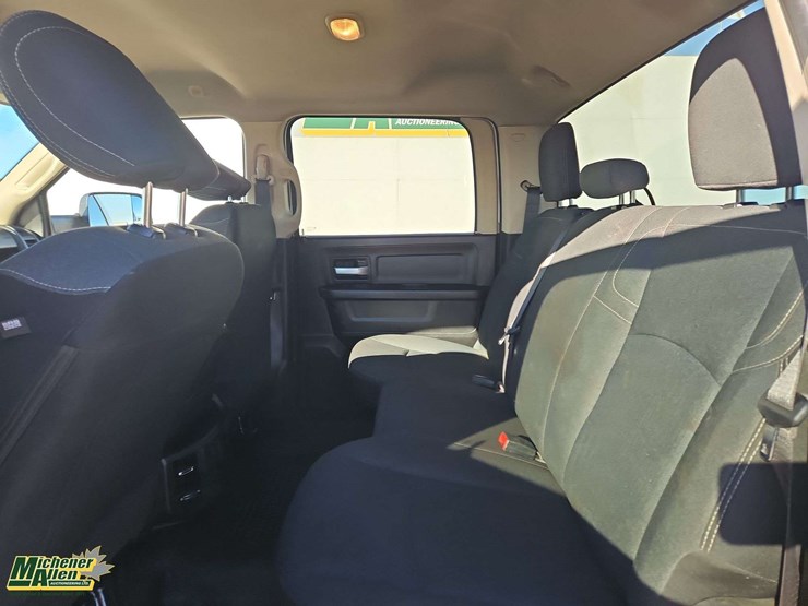 2019-ram-3500-tradesman-image-14