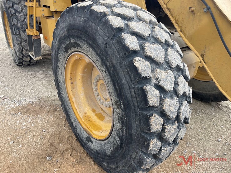 2001-caterpillar-924g-image-8