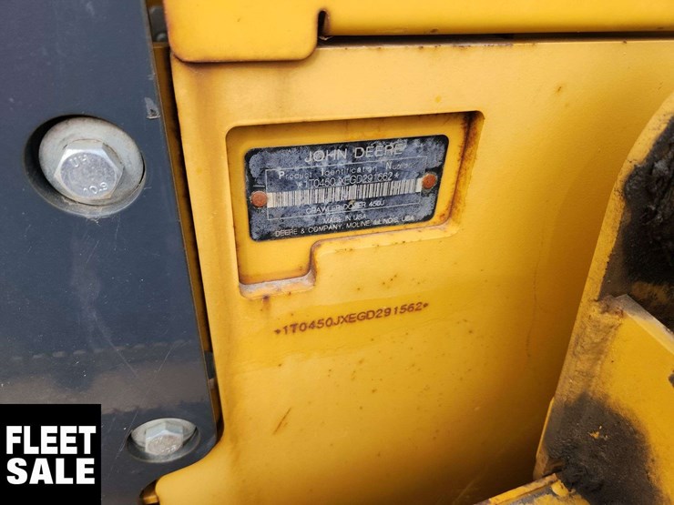 2016-deere-450j-image-32