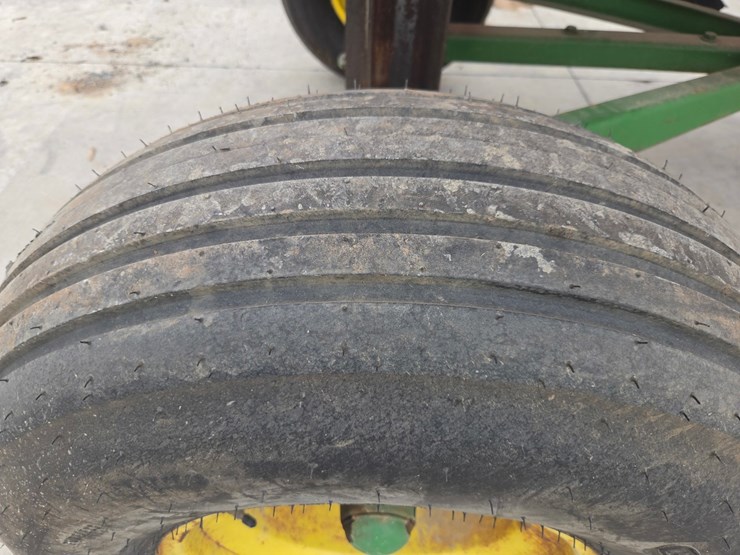 john-deere-1065a-image-26