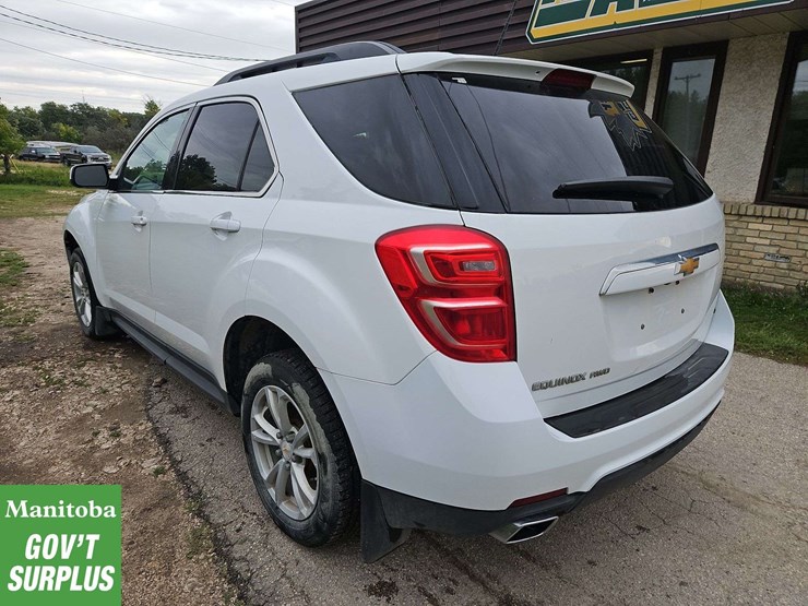 2017-chevrolet-equinox-image-8